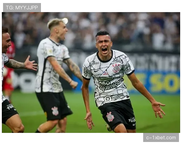 福塔雷萨主场战平格雷米奥 保级路上收获宝贵一分